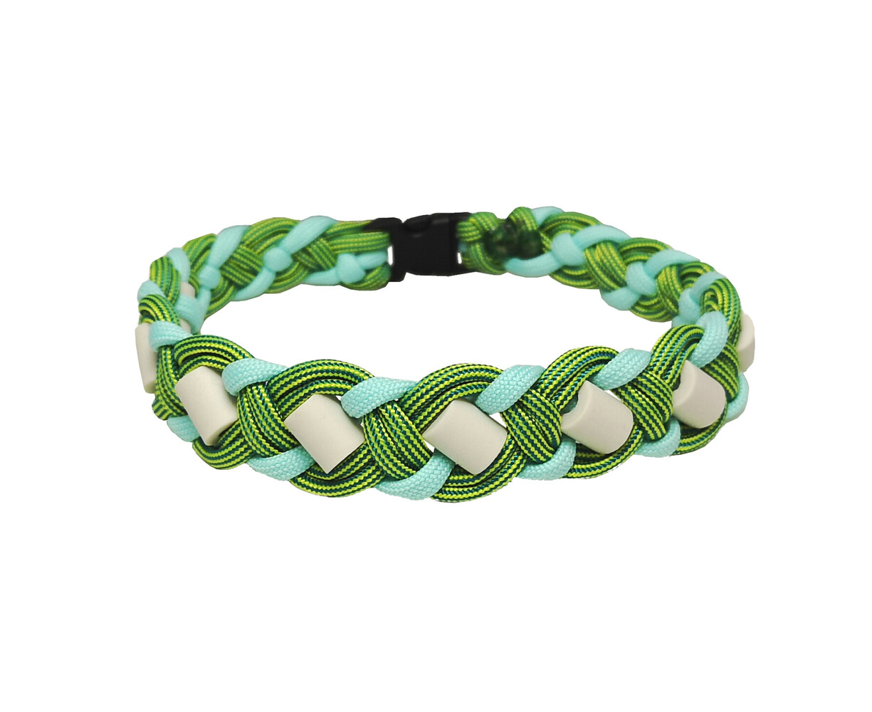 Halsband mit EM-Keramik-Pipes breit, hellmint/lime-blau-gestreift