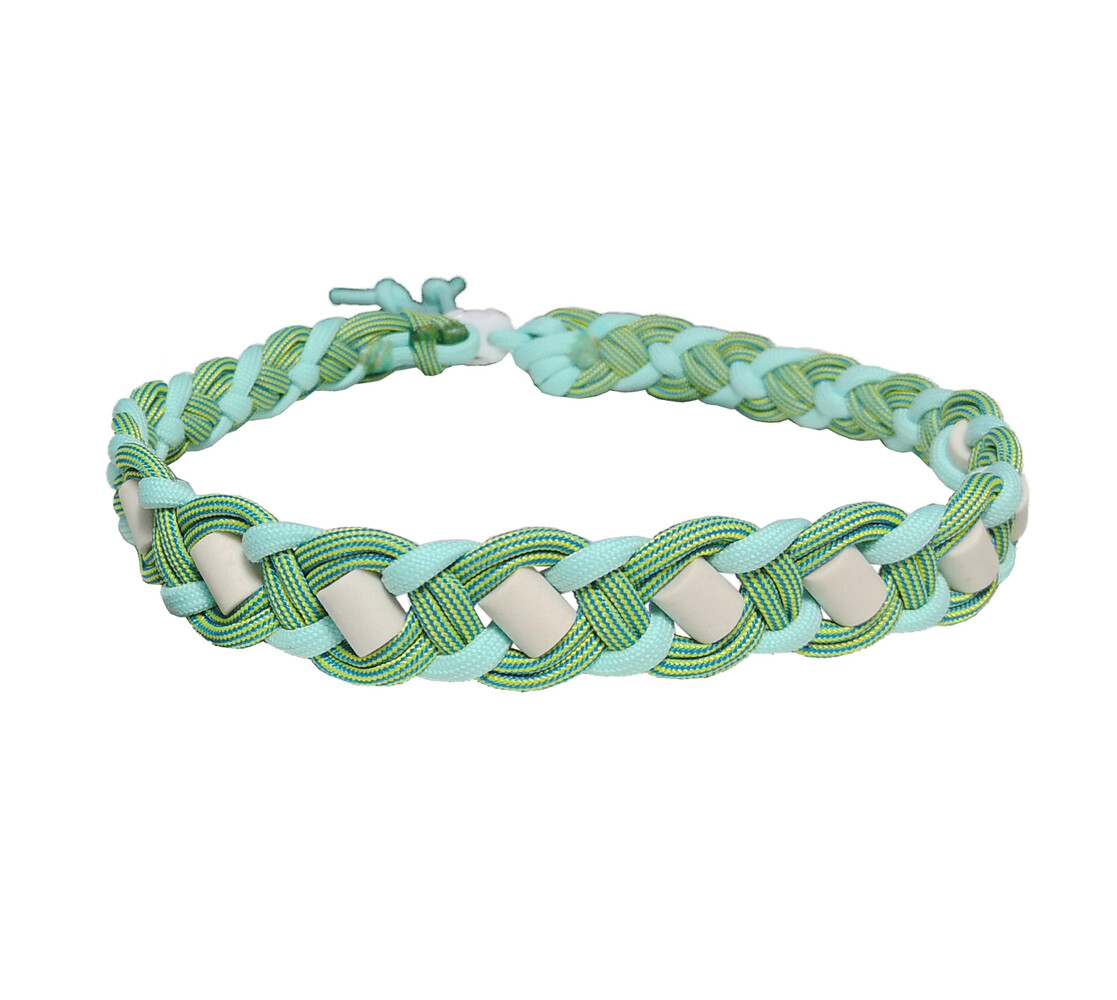 Verstellbares Halsband mit EM-Keramik-Pipes breit, hellmint/lime-blau-gestreift